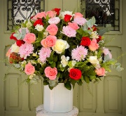 rosas-y-flores-mixtas-base-blanca_393033725